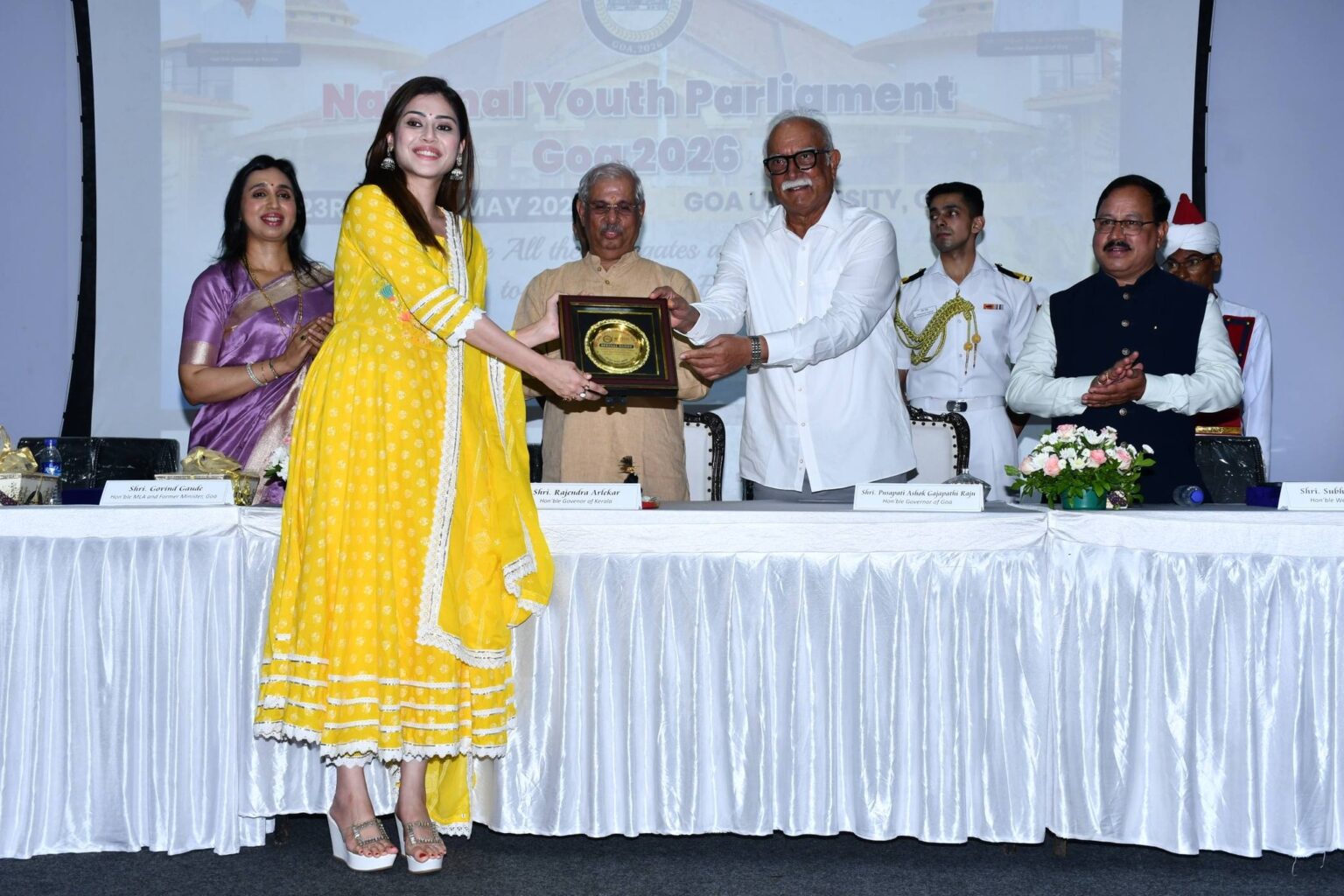 Governor, Shri.Pusapati Ashok Gajapathi Raju along with Governor of ...
